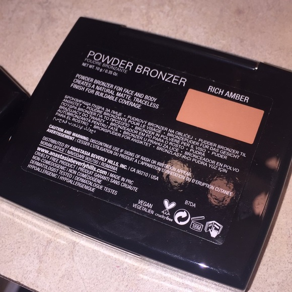 Anastasia Beverly Hills bronzers tawny, rich amber - Picture 5 of 6